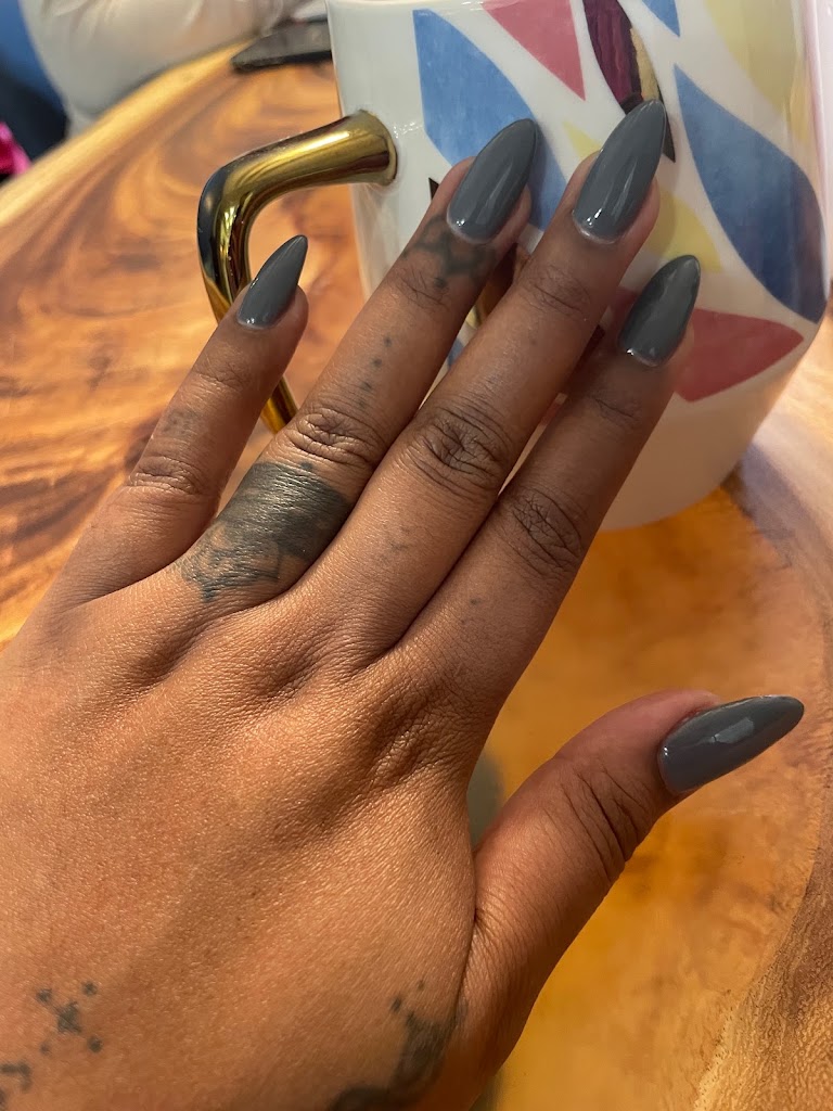 Roxy Nails 32250
