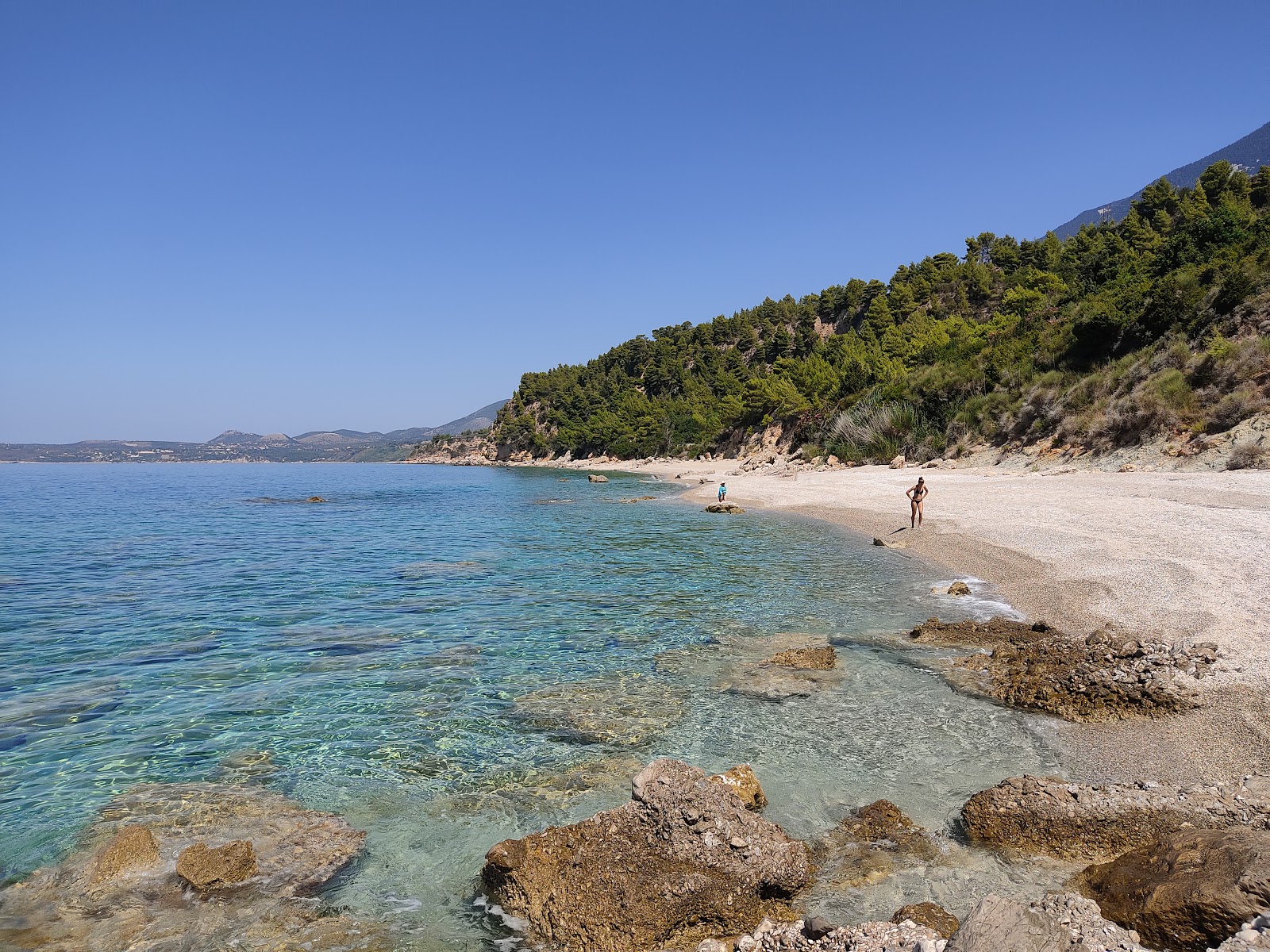Photo of Sisia beach with turquoise pure water surface