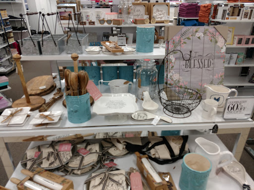 Department Store «Peebles», reviews and photos, 6601 N Ridge Rd, Madison, OH 44057, USA