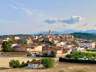 Ca l'Àngel Carrer del Pou de la Neu, 16, 43594 El Pinell de Brai, Tarragona, España