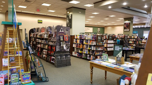 Book Store «Barnes & Noble Oxford Valley», reviews and photos, 210 Commerce Blvd, Fairless Hills, PA 19030, USA