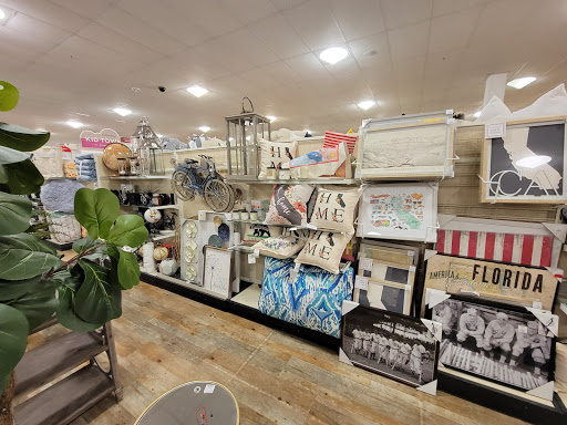 Department Store «HomeGoods», reviews and photos, 10813 Zelzah Ave, Granada Hills, CA 91344, USA