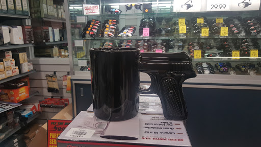 Sporting Goods Store «Big 5 Sporting Goods - Hayward», reviews and photos, 22400 Foothill Blvd, Hayward, CA 94541, USA