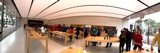 Computer Store «Apple Irvine Spectrum Center», reviews and photos, 763 Spectrum Center Dr, Irvine, CA 92618, USA