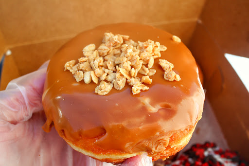 Donut Shop «Donut King», reviews and photos, 411 Middle St, Weymouth, MA 02189, USA