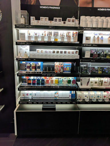 Cosmetics Store «SEPHORA», reviews and photos, 3200 N Sepulveda Blvd, Manhattan Beach, CA 90266, USA