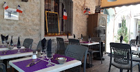 Atmosphère du Restaurant Le Mas Des Lilas à Rognac - n°5