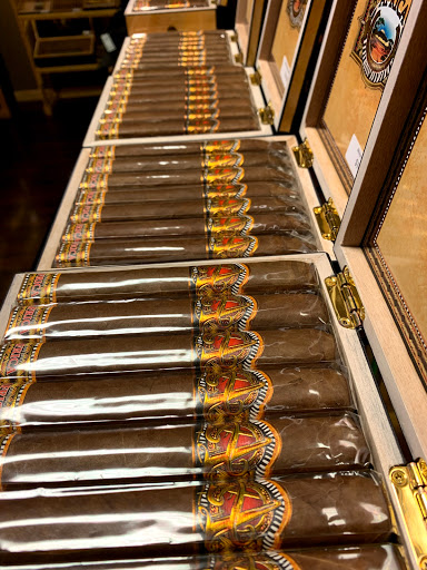 Tobacco Shop «Hogshead Cigar Lounge», reviews and photos, 9849 Jefferson Davis Hwy #106, Fredericksburg, VA 22407, USA