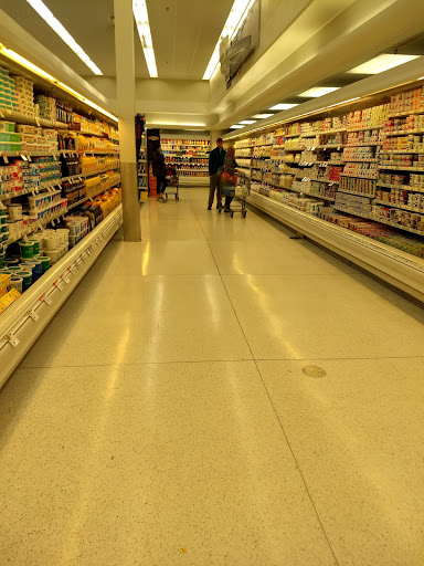 Supermarket «Hy-Vee», reviews and photos, 207 NE Englewood Rd, Kansas City, MO 64118, USA