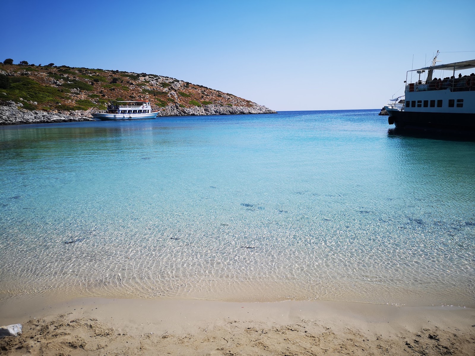 Glyfada Sarakino beach photo #7