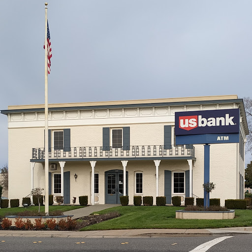 Trust bank Roseville