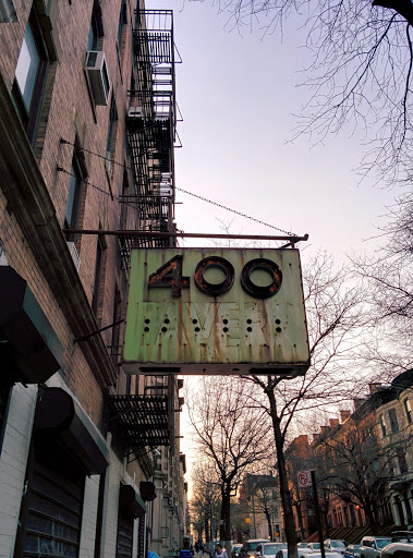 Photo of 400 Tavern