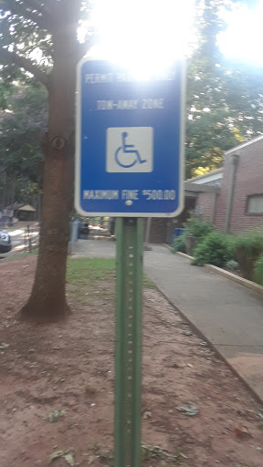 Recreation Center «Tobie Grant Recreation Center», reviews and photos, 644 Parkdale Dr, Scottdale, GA 30079, USA