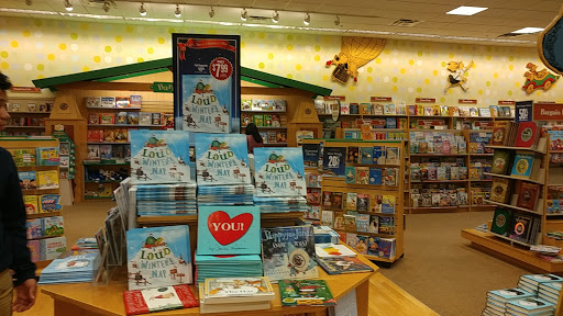 Book Store «Barnes & Noble Booksellers Hillside Village», reviews and photos, 305 Farm to Market Road 1382 #520, Cedar Hill, TX 75104, USA