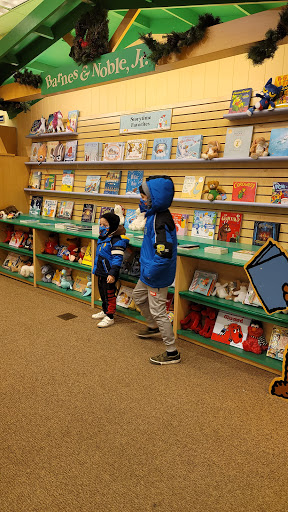 Book Store «Barnes & Noble», reviews and photos, 100 Greyrock Pl, Stamford, CT 06901, USA