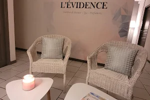 Institut de beauté L'Évidence, Spa, Parfumerie image