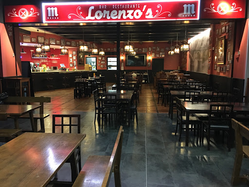 Información y opiniones sobre Lorenzo's de Urb. Las Camaretas