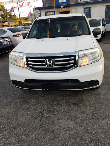 Used Car Dealer «West Side Used Cars Inc», reviews and photos, 725 N Zarzamora St, San Antonio, TX 78207, USA