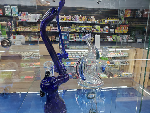 Vaporizer Store «Chasing Vapes E-Cigs & Lounge», reviews and photos, 1206 E Main St #110, Allen, TX 75002, USA