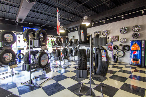 Tire Shop «Leslie Tire», reviews and photos, 144 Northbound Gratiot Ave, Mt Clemens, MI 48043, USA