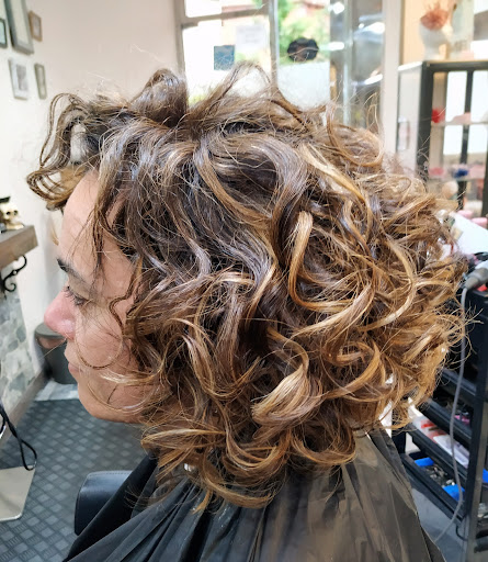 Peluquería POR LOS PELOS en Tudela de Duero, Valladolid