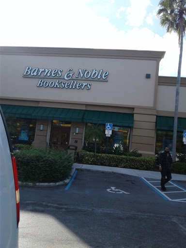 Book Store «Barnes & Noble», reviews and photos, 591 S University Dr, Plantation, FL 33324, USA