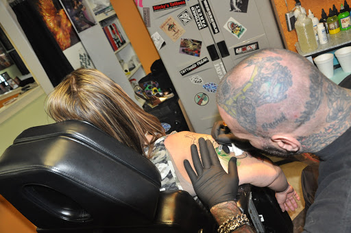 Tattoo Shop «Devine Line Tattoos», reviews and photos, 285 W Shirley Ave, Warrenton, VA 20186, USA