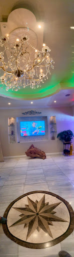 Massage Therapist «Golden Foot Massage & Spa», reviews and photos, 2500 Douglas Rd, Coral Gables, FL 33134, USA