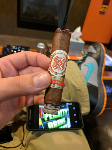 Tobacco Shop «Burn Premium Cigar Specialists», reviews and photos, 409 Burnsville Pkwy, Burnsville, MN 55337, USA