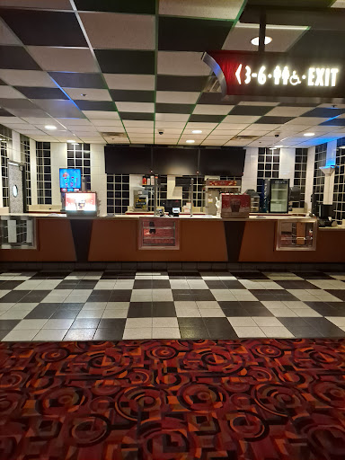 Movie Theater «Regal Cinemas Modesto 10», reviews and photos, 3969 McHenry Ave, Modesto, CA 95356, USA