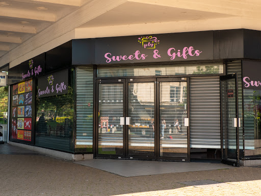 Ply Sweets & Gifts