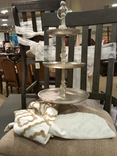 Furniture Store «Ashley HomeStore», reviews and photos, 1715 E Independence St, Springfield, MO 65804, USA