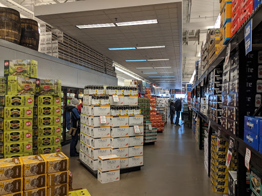 Liquor Store «Liquor Boy Wine and Spirits», reviews and photos, 5620 Cedar Lake Rd, St Louis Park, MN 55416, USA