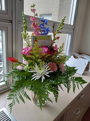 Olde Towne Flowers & Gifts, 45 Parsons Ave, Columbus, OH 43215, USA, 