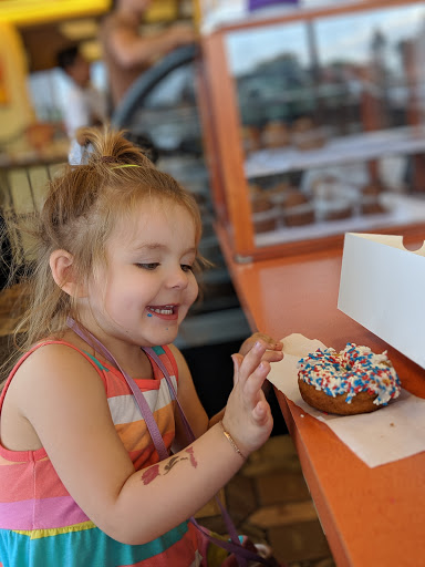 Donut Shop «Munster Donuts», reviews and photos, 8314 Calumet Ave, Munster, IN 46321, USA