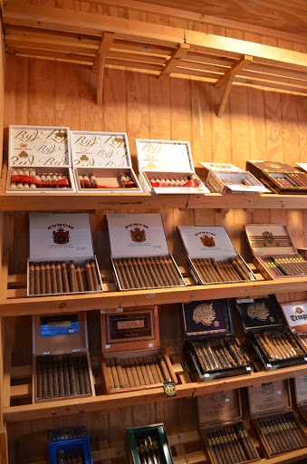 Tobacco Shop «Get-It-On», reviews and photos, 3217 Mission Blvd, San Diego, CA 92109, USA