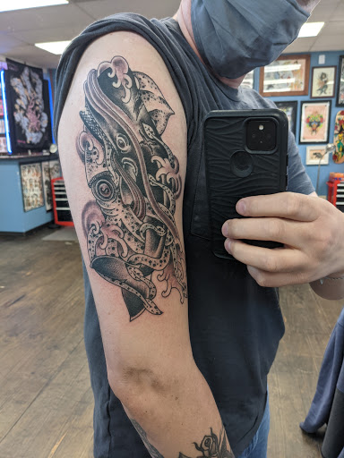Brightside Tattoo Shop - Baltimore, 1130 Light St, Baltimore, MD 21230, USA, 