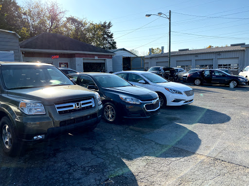 Used Car Dealer «Universal Auto», reviews and photos, 311 Murfreesboro Pike, Nashville, TN 37210, USA