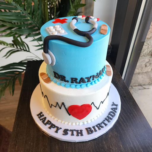 Cupcake Shop «Smallcakes: A Cupcakery of Naperville», reviews and photos, 115 E Ogden Ave #119, Naperville, IL 60563, USA