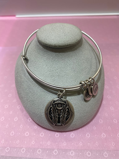 Jewelry Store «Exquisite Jewelers», reviews and photos, 9565 NW 41st St, Doral, FL 33178, USA