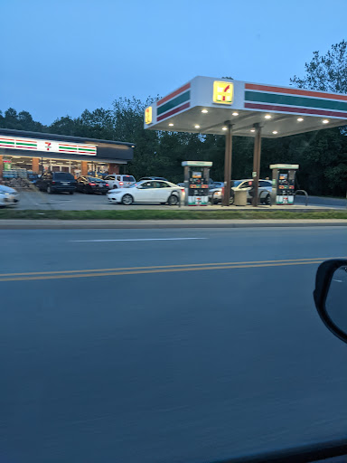 Convenience Store «7-Eleven», reviews and photos, 203 S Stuart Ave, Elkton, VA 22827, USA