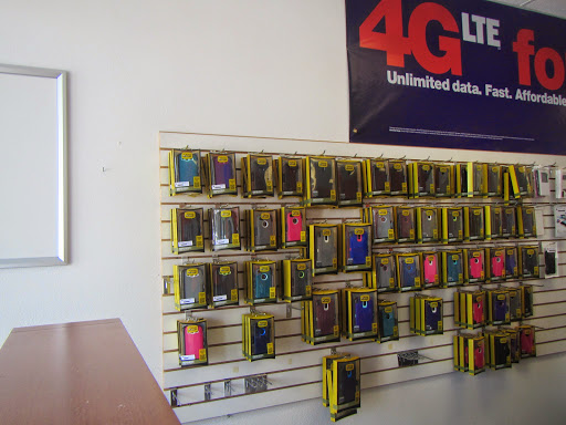 Cell Phone Store «Smart Electronics», reviews and photos, 5273 W Irlo Bronson Memorial Hwy, Kissimmee, FL 34746, USA