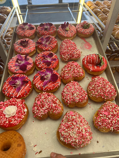 Donut Shop «Dulcet Gourmet Donut», reviews and photos, 23717 Vanowen St, Canoga Park, CA 91307, USA
