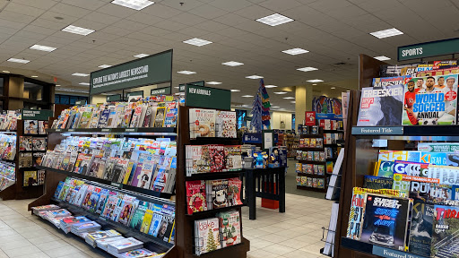 Book Store «Barnes & Noble», reviews and photos, 5755 N Bayshore Dr, Glendale, WI 53217, USA