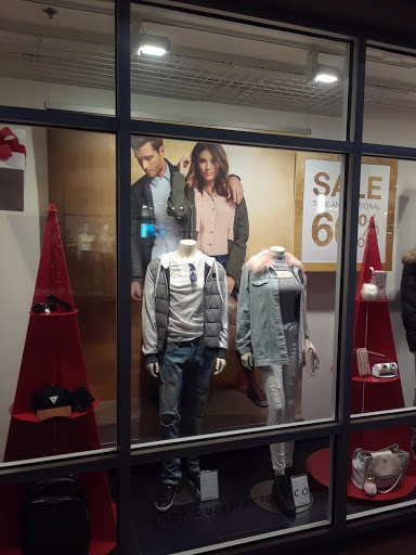 Clothing Store «Abercrombie & Fitch», reviews and photos, 6800 N 95th Ave, Glendale, AZ 85305, USA