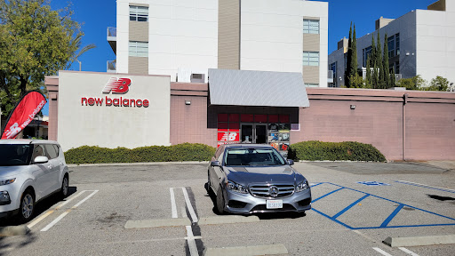 Shoe Store «New Balance», reviews and photos, 270 S Arroyo Pkwy, Pasadena, CA 91105, USA