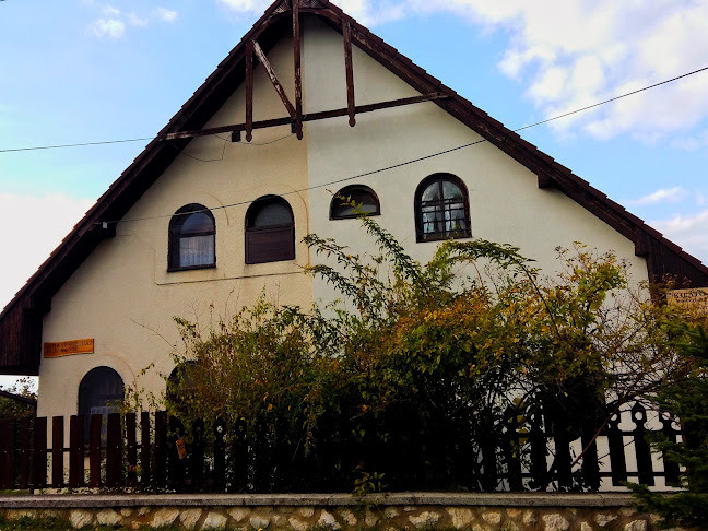 Comentarii opinii despre Anita Vendégház