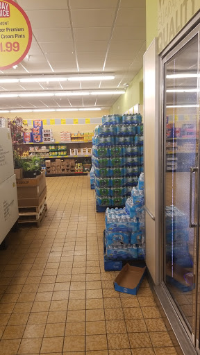 Supermarket «ALDI», reviews and photos, 913 Irving Park Rd, Streamwood, IL 60107, USA