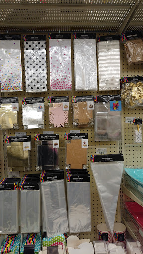 Craft Store «Hobby Lobby», reviews and photos, 615 E Dundee Rd, Palatine, IL 60074, USA