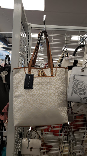 Clothing Store «Ross Dress for Less», reviews and photos, 12130 Lakewood Blvd, Downey, CA 90242, USA